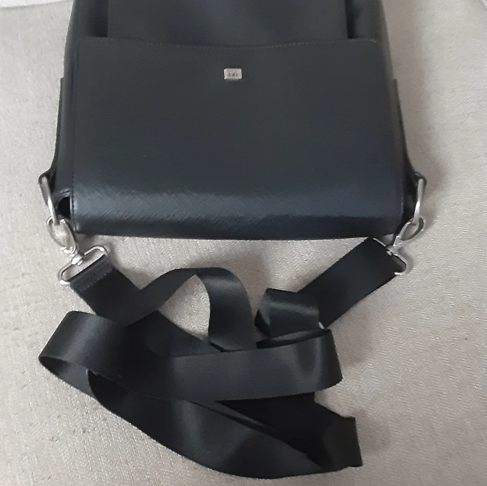 Ike By Ike Behar Men's Black Leather Messenger Bag